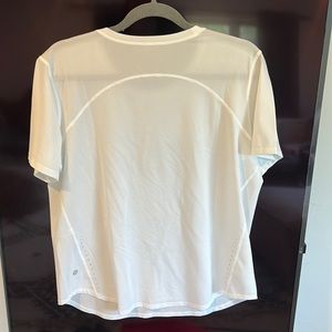 Lululemon white tee